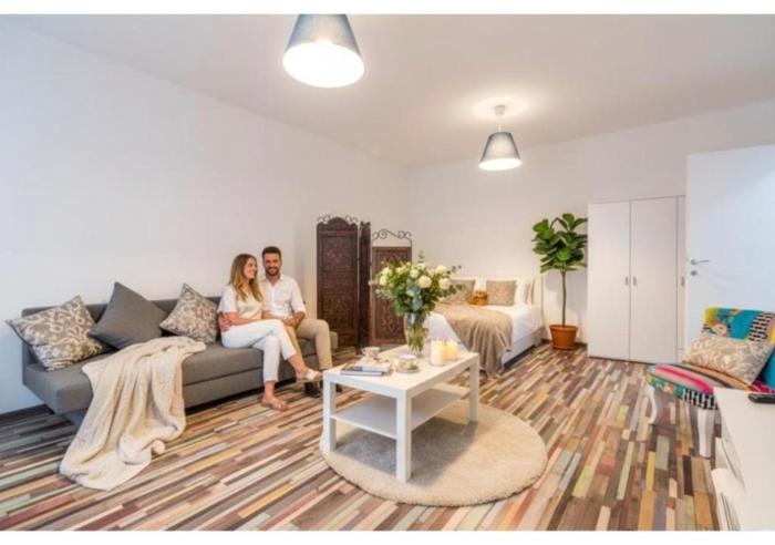 Stylish Studio Near National Arena with High-Speed WiFi