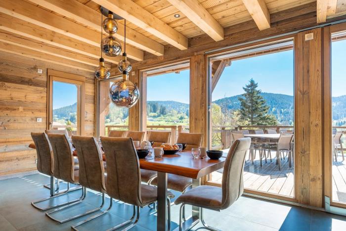 Chalet Aconit, terrasse panoramique avec jacuzzi et sauna