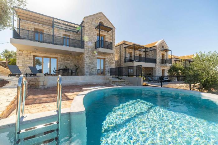 Villa Lavidona by PosarelliVillas