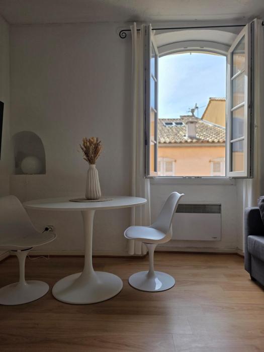 Appartement authentique au cœur de Saint Tropez