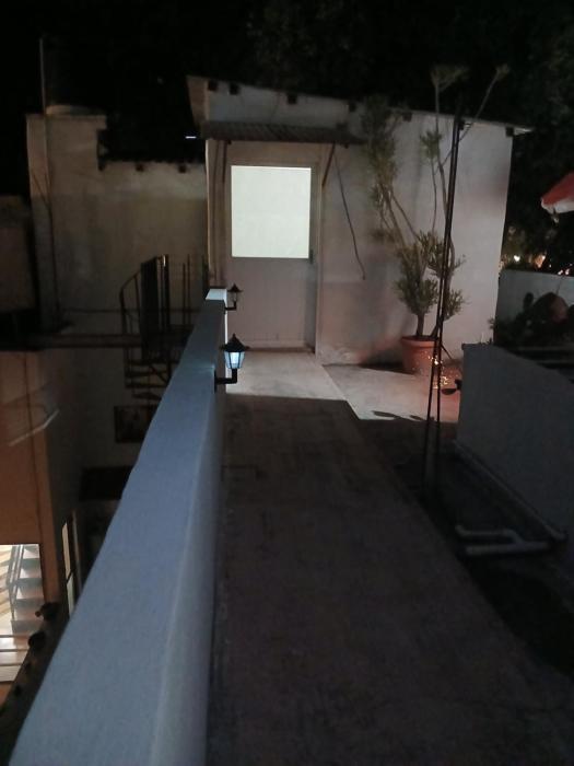 Estancia con entrada independiente en Zona Céntrica