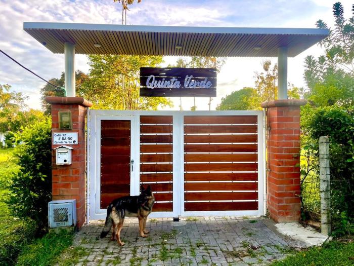 Casa Campestre con Jazuzzi climatizado, cancha de futbol, lago y bbq