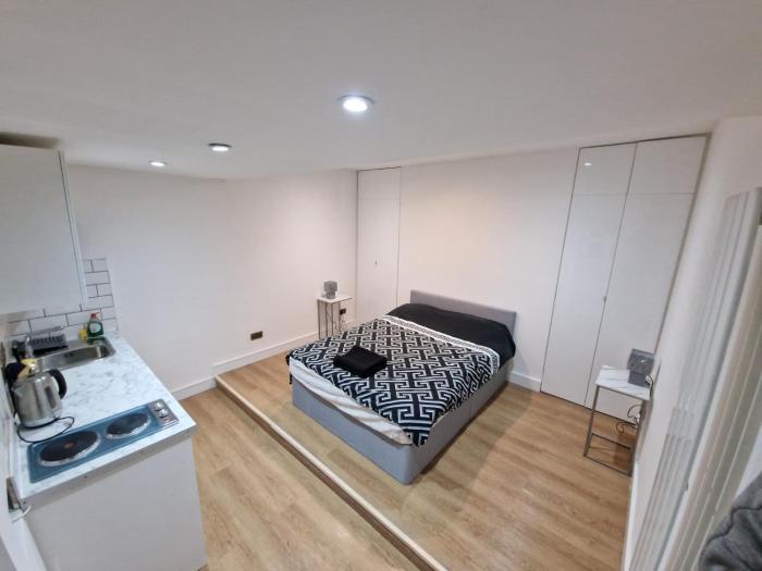 Cosy studio by Emirates Stadium 1 stop to Eurostar