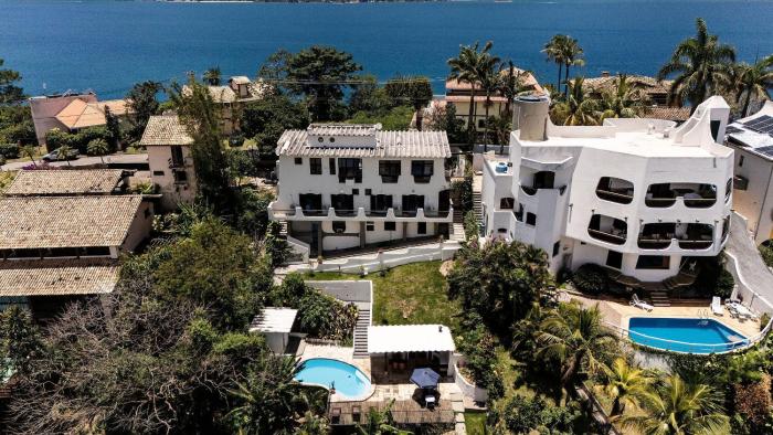 Casa com Vista para a Praia e Área Gourmet