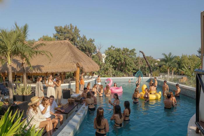 Mayan Monkey Tulum - Social Hotel