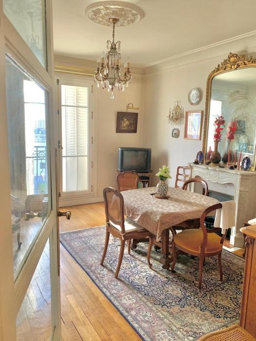 Prestigious Parisian vintage