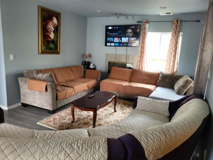 Spacious home near LAX