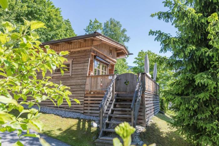 Chalet - Direkt am 5 Sterne Campingplatz Aufenfeld im Zillertal mit Hallenbad und Sauna