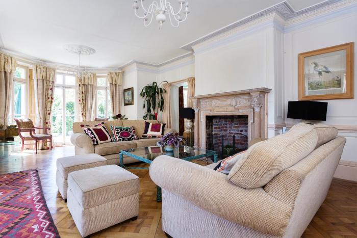 Veeve - The Captain’s House