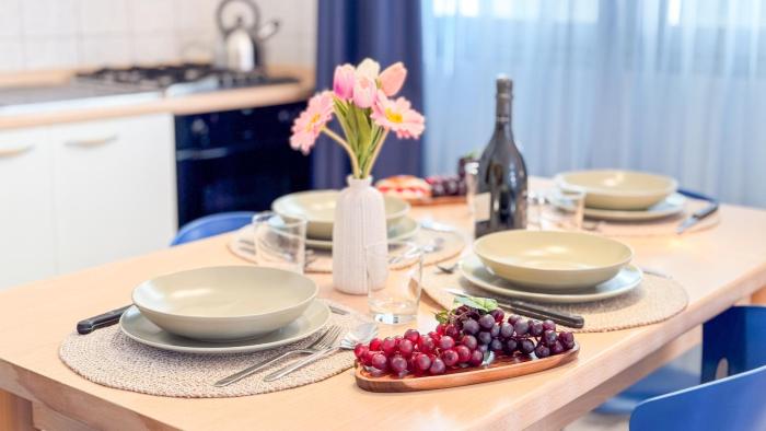 Liam Leo Suite by Ca-Sa Check