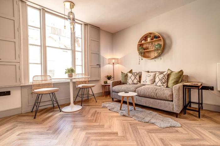 Artizans Den - central, Japandi style