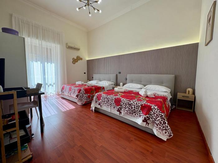 Platform 9 Partenope