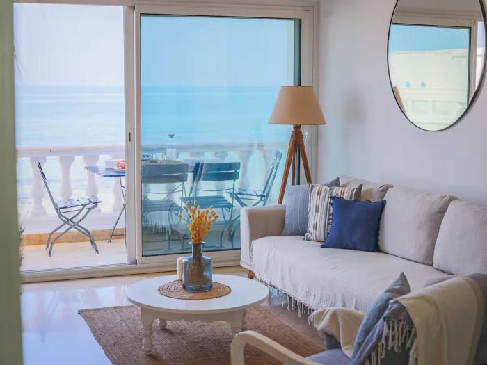 La Vague Bleue water feet S 04