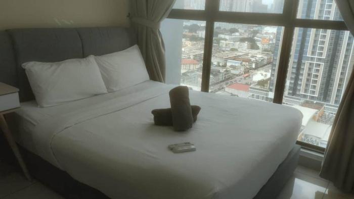 Trion KL By Paradgm Stay With Balcony