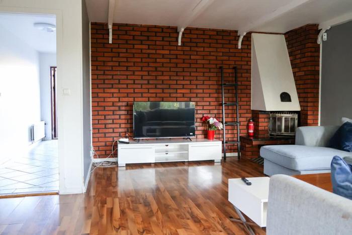 Peaceful House Outside Gothenburg - 4 BR - Parking - Close to Nature