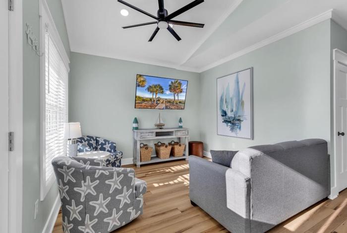 Sand Dollar - Ocean Lakes New Build, Golf Cart, Pool and Beach