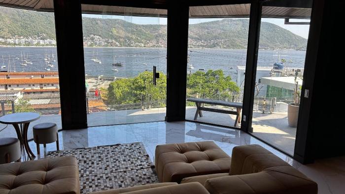 CASA FRÓES - Vista deslumbrante para a Praia de São Francisco