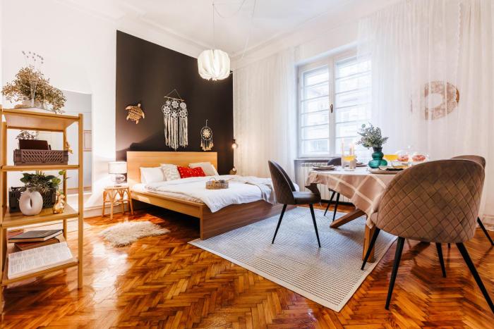 Inspiration Source with Balcony Old Town