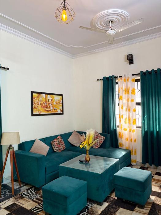 1Bhk homestay with beautiful Balcony