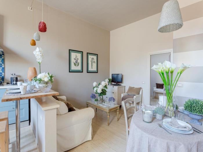 Apartment in Lucca with Panoramic Terrace