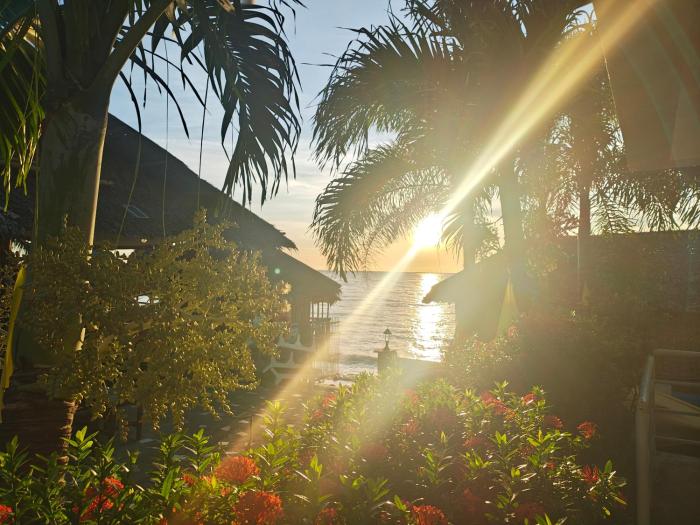 Satosa Beach Resort