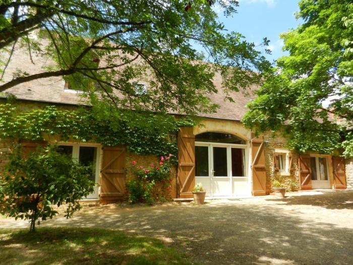 Maison champêtre spacieuse avec jardin et terrasse - FR-1-616-534