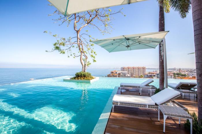 Pier 57 Romantic Zone Luxury Condo 209