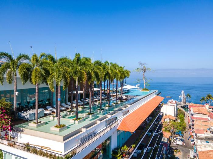 Pier 57 Romantic Zone Luxury Condo 209