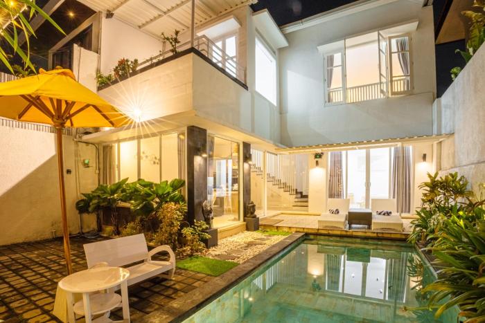 Seminyak Luxe Villa Near Beach, Breakfast Concierge