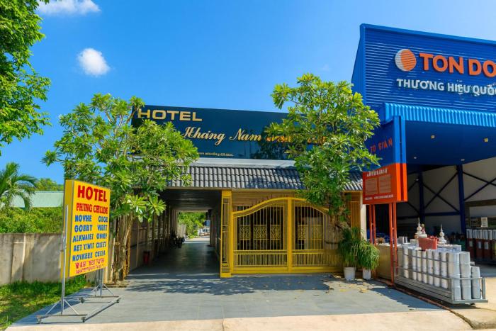 Phụng Kim Thảo Hotel Long An