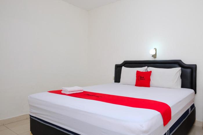 RedDoorz at Hotel Raditia Graha Yogyakarta