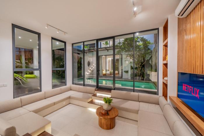 5G Villa 1 Brand-New Tropical 3 bedrooms Villa in the Heart of Berawa