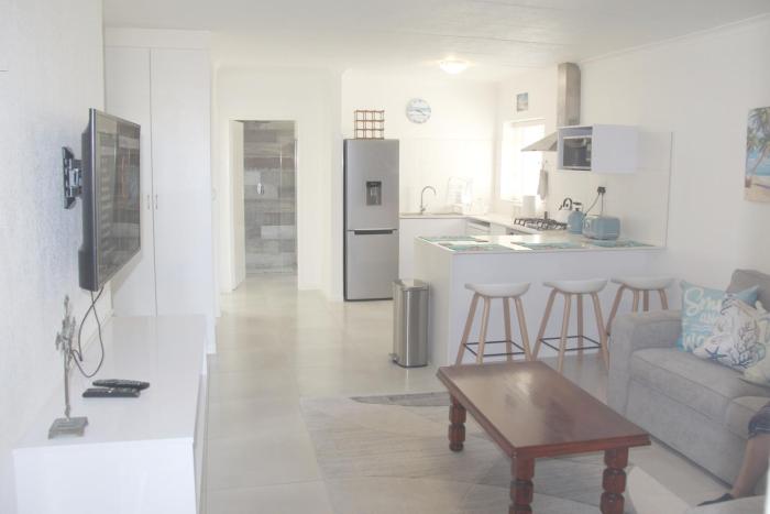 Mont Serrat, West Beach, Whispering Waves