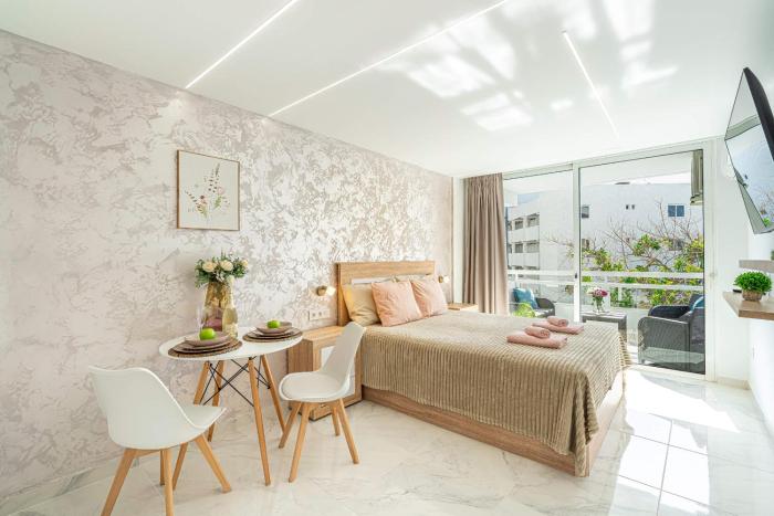 Ponderosa MiniCasa Studio