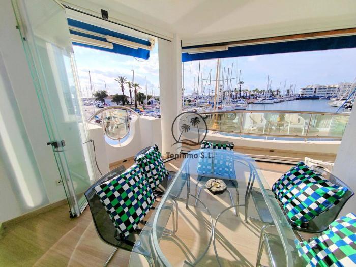 Sunny 3 bed apartment Marina