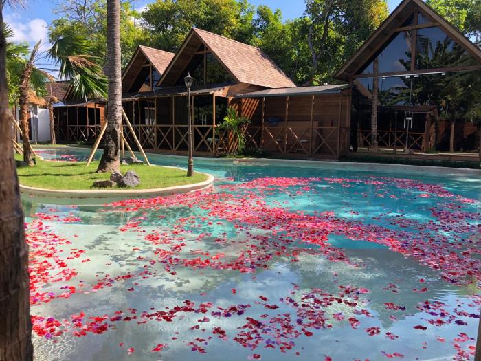 Cozy Lagoon Bungalows & Pool