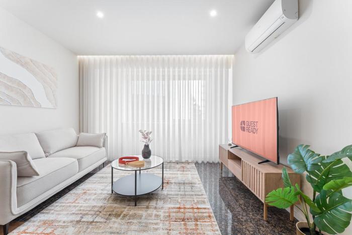 GuestReady - Marble Root