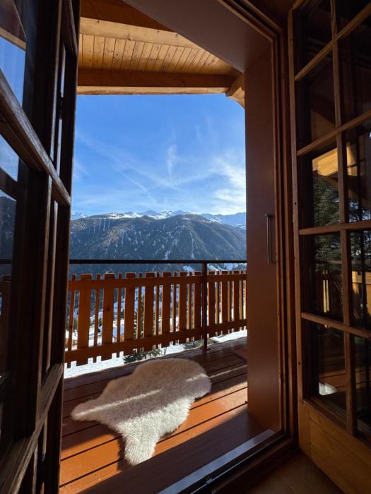 Chalet Famicha by Jolidi