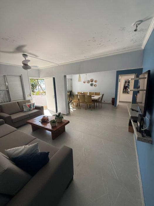 4-bedroom apartment 20 meters from Tombo Beach