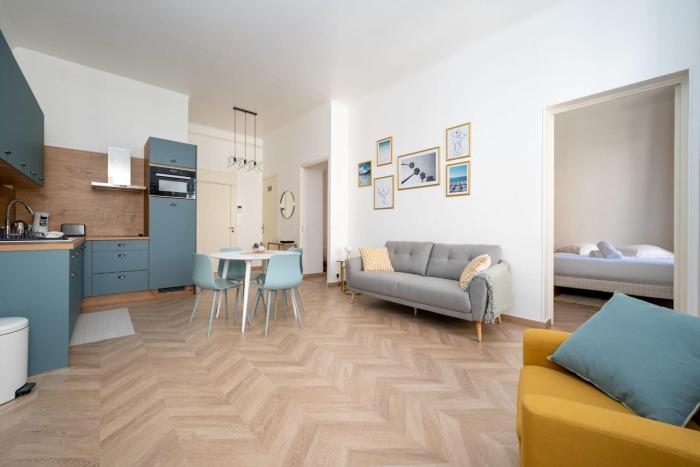 Spacious and Bright Near Train Station and Palais des Festivals - BENAKEY
