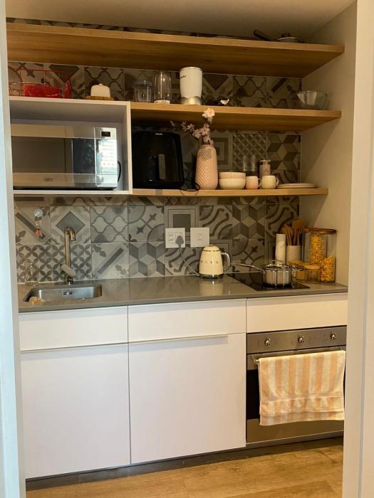 Modern Apartment withTable Mountain Views