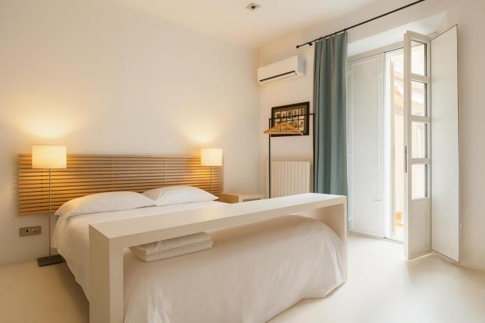 Casa Milano - Rooms and Apartments - Modernist Marvel