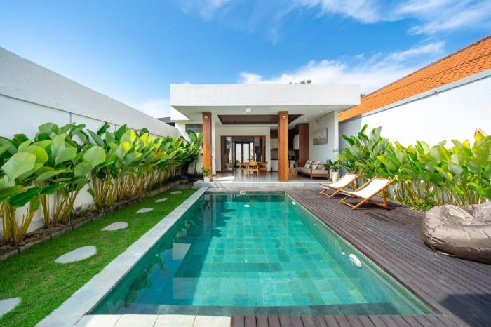 Modern 2BR Umalas Villa with Private Pool & Garden
