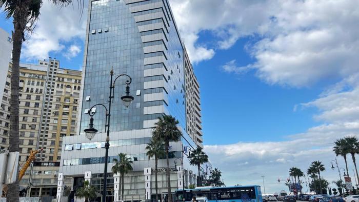 Appartements Miraflores un salon 2 chambres de salle de bain résidence bien sécurisé à côté de la plage et à côté de la gare