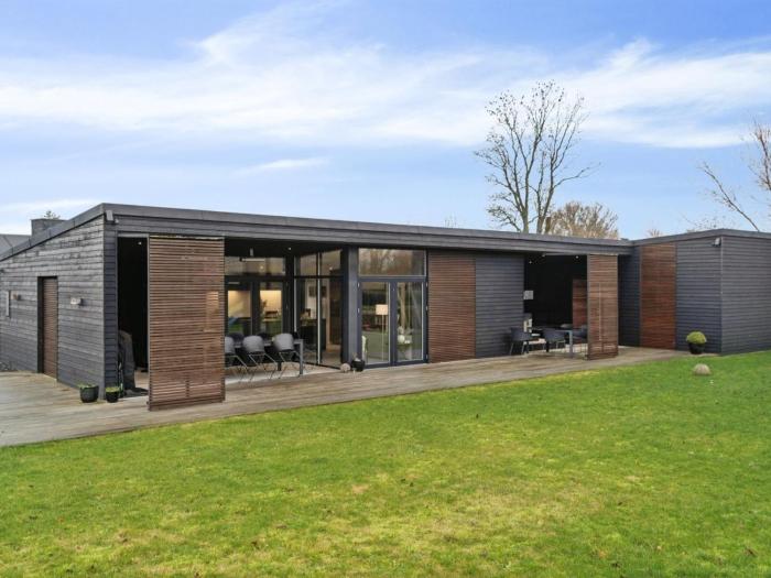 Holiday Home Emelina - 300m from the sea by Interhome