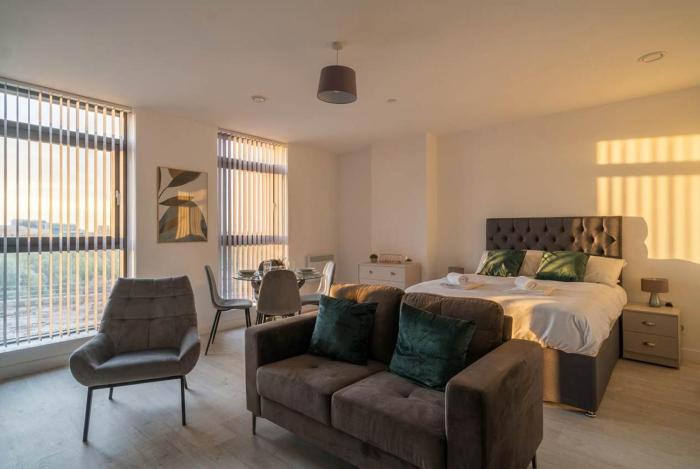 Modern Studio Apartment in Salford Great Views