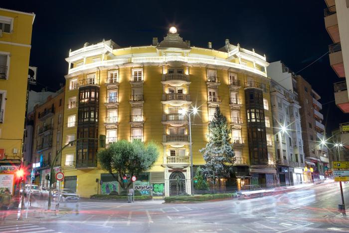 Hurtado de Mendoza by Cuencaloft