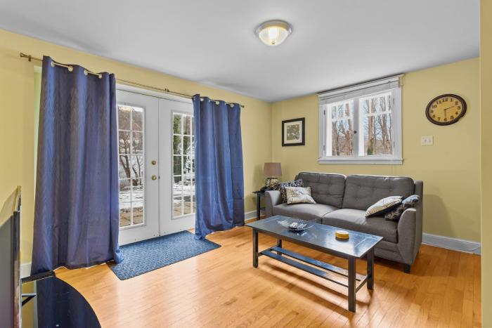 Midstream Loft 2BR Parking W&D