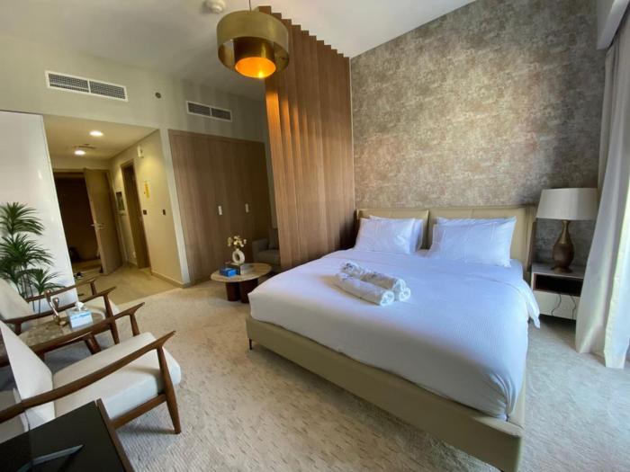 Bright Studio - Azizi Riviera 35 - Fully Furnished