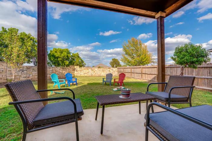 Modern, Roomy Getaway by SeaWorld and Lackland